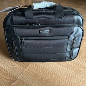 NWT Kenneth Cole Reaction Keystone Checkpoint-Friendly Laptop Portfolio Bag